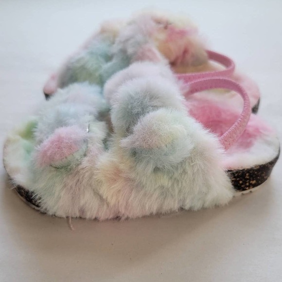 Wonder Nation Tie Dye Open Toe Fuzzy Sandals - Picture 2 of 7